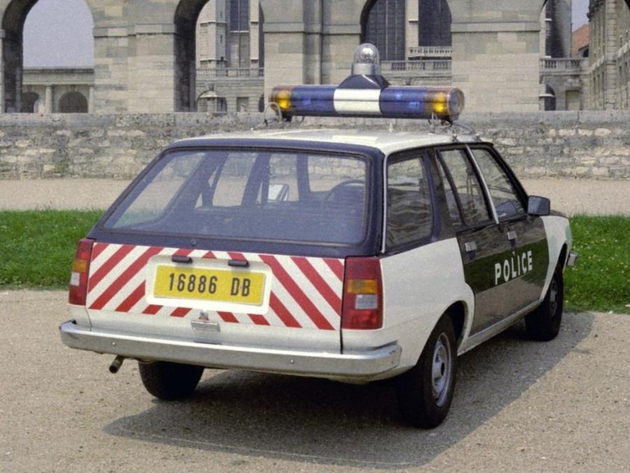  Renault 18 Break Police 1979 года  (фото 2 из 2)